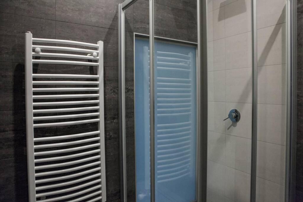 Apartment Downtown Ulloi 3 Budapest Bagian luar foto